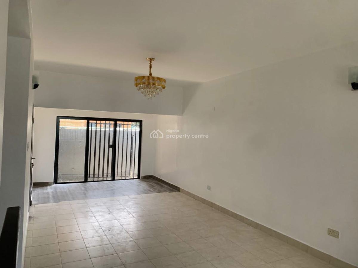 Executive 4 Bedroom Apartment in a Good Location, Victoria Island (vi), Lagos, Flat / Apartment for Rent