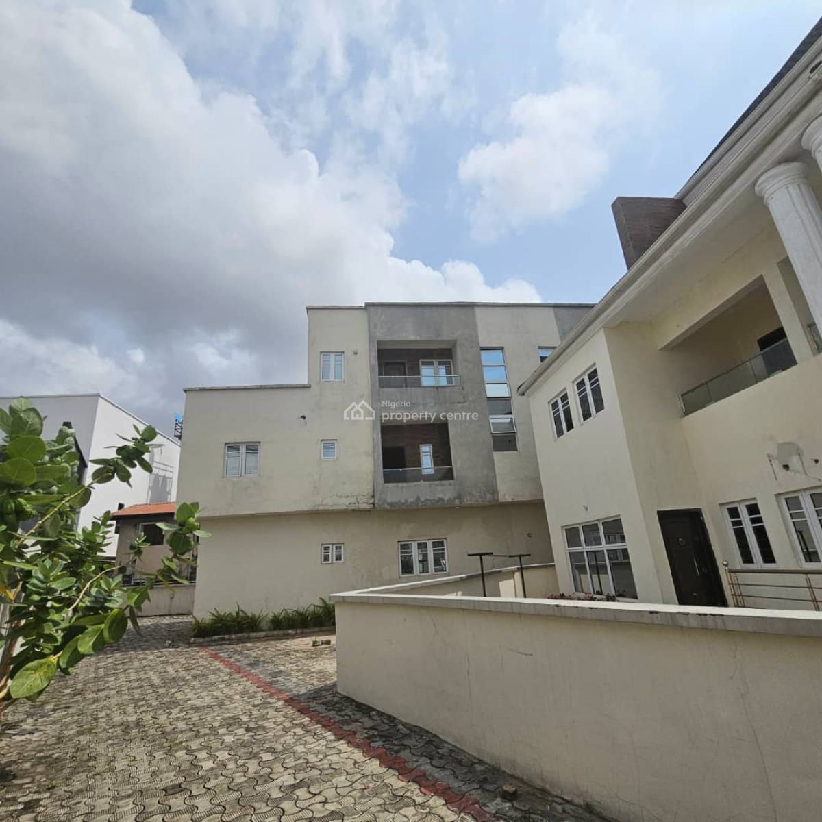 Semi Detached 5 Bedroom Townhouse, Lekki Phase 1, Lekki, Lagos, Semi-detached Bungalow for Rent