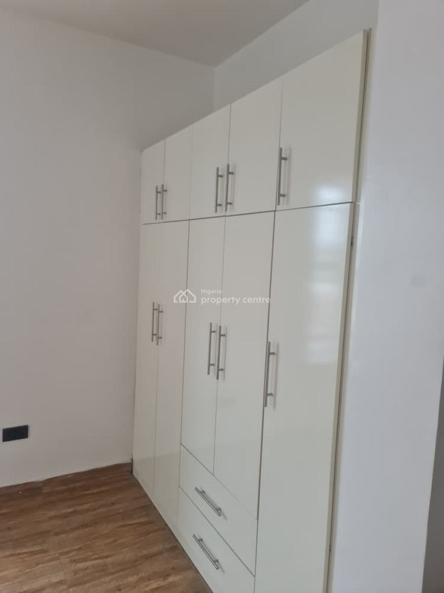 Luxury Spacious 2 Bedroom Apartment, Von Estate Road, Lugbe District, Abuja, Flat / Apartment for Rent