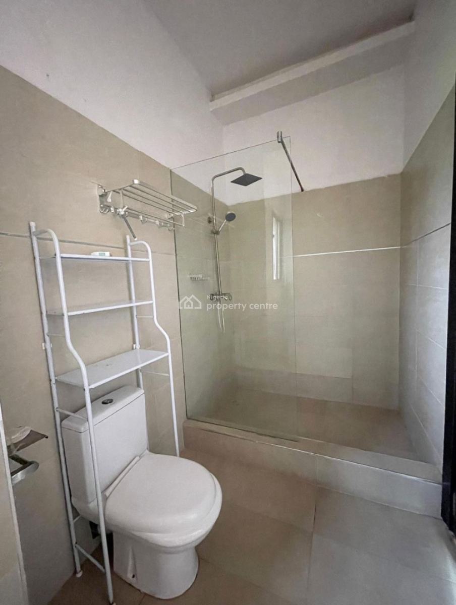 Exquisite 3 Bedroom Apartment in Serene Location Ideal for Investment, Chevron Toll Gate, Lekki, Lagos, Flat / Apartment for Sale