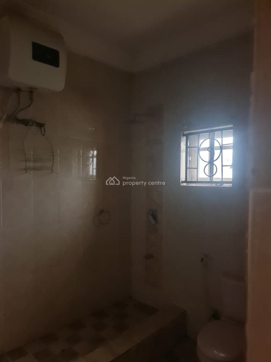 Excellent Spacious 3 Bedroom Bungalow, By Penthouse Estate, Lugbe District, Abuja, Detached Bungalow for Rent