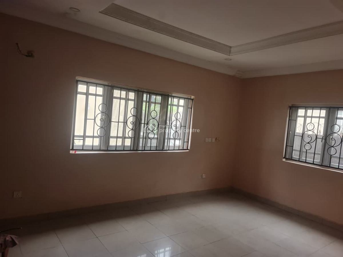 Excellent Spacious 3 Bedroom Bungalow, By Penthouse Estate, Lugbe District, Abuja, Detached Bungalow for Rent