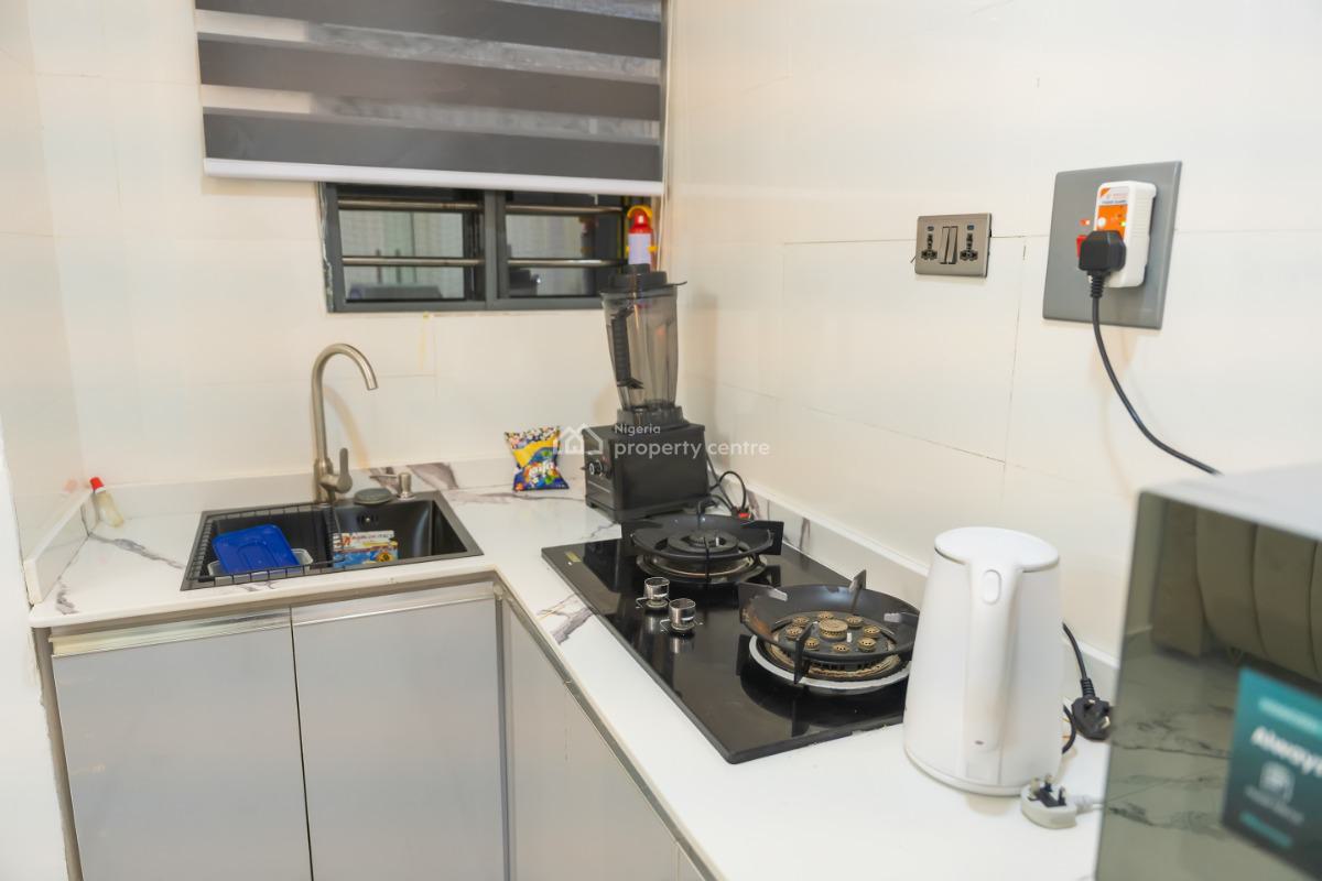 Queens Suite: Luxurious Mini Flat/apartment Well Furnished, 1 Demi Bright Street, Off Okoloba Street, Jakpa Road, Effurun, Uvwie, Delta, Mini Flat (room and Parlour) Short Let