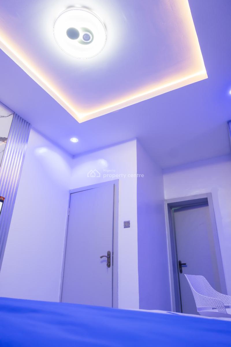 Queens Suite: Luxurious Mini Flat/apartment Well Furnished, 1 Demi Bright Street, Off Okoloba Street, Jakpa Road, Effurun, Uvwie, Delta, Mini Flat (room and Parlour) Short Let