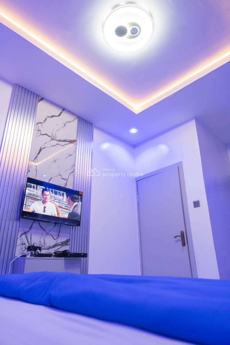 Queens Suite: Luxurious Mini Flat/apartment Well Furnished, 1 Demi Bright Street, Off Okoloba Street, Jakpa Road, Effurun, Uvwie, Delta, Mini Flat (room and Parlour) Short Let
