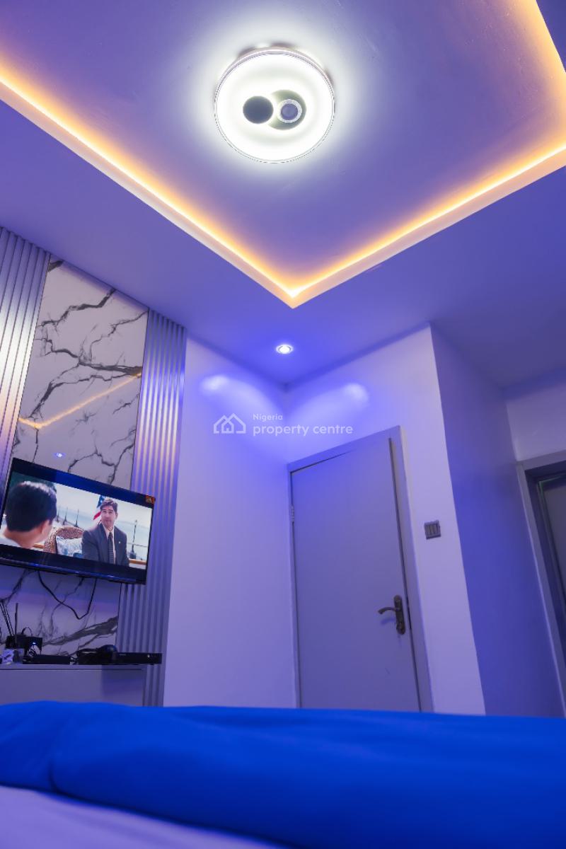 Queens Suite: Luxurious Mini Flat/apartment Well Furnished, 1 Demi Bright Street, Off Okoloba Street, Jakpa Road, Effurun, Uvwie, Delta, Mini Flat (room and Parlour) Short Let