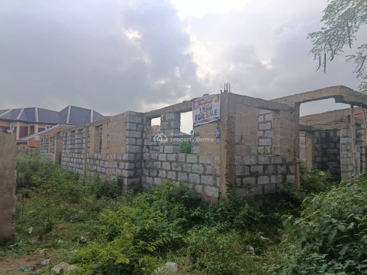 a Standard Plot of Land with an Uncompleted Building, Kulodi Estate, Alakia, Ibadan, Oyo, Mixed-use Land for Sale