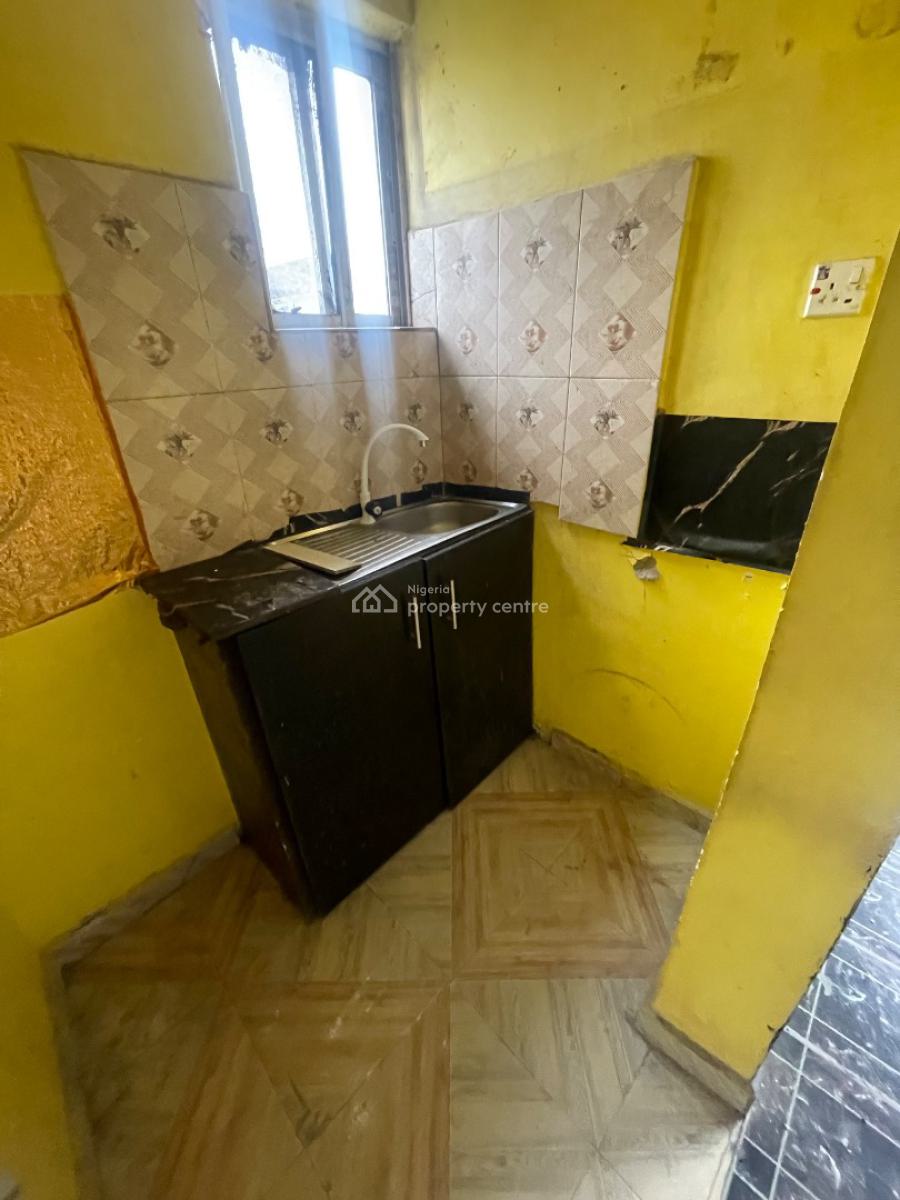 Standard and Spacious Mini Flat, Adebiyi Street, Shomolu, Lagos, Mini Flat (room and Parlour) for Rent