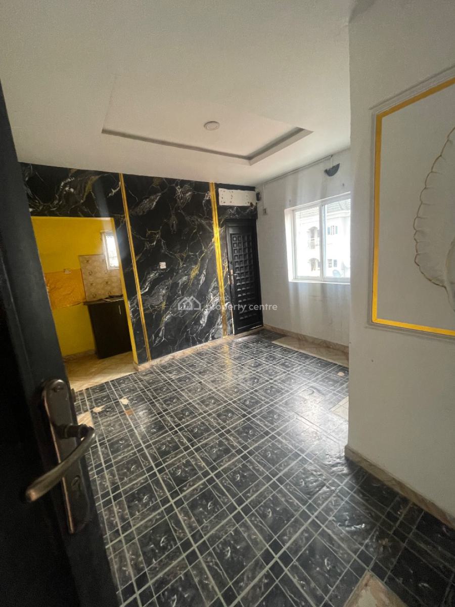 Standard and Spacious Mini Flat, Adebiyi Street, Shomolu, Lagos, Mini Flat (room and Parlour) for Rent