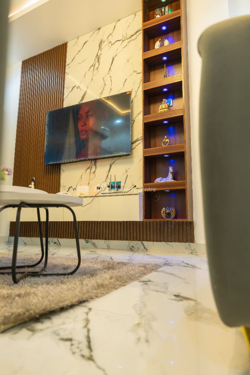 Onyx Suite: Luxurious Mini Flat, Well Furnished and Decorated, 1 Demi Bright Street, Off Okoloba Street, Jakpa Road, Effurun, Uvwie, Delta, Mini Flat (room and Parlour) Short Let