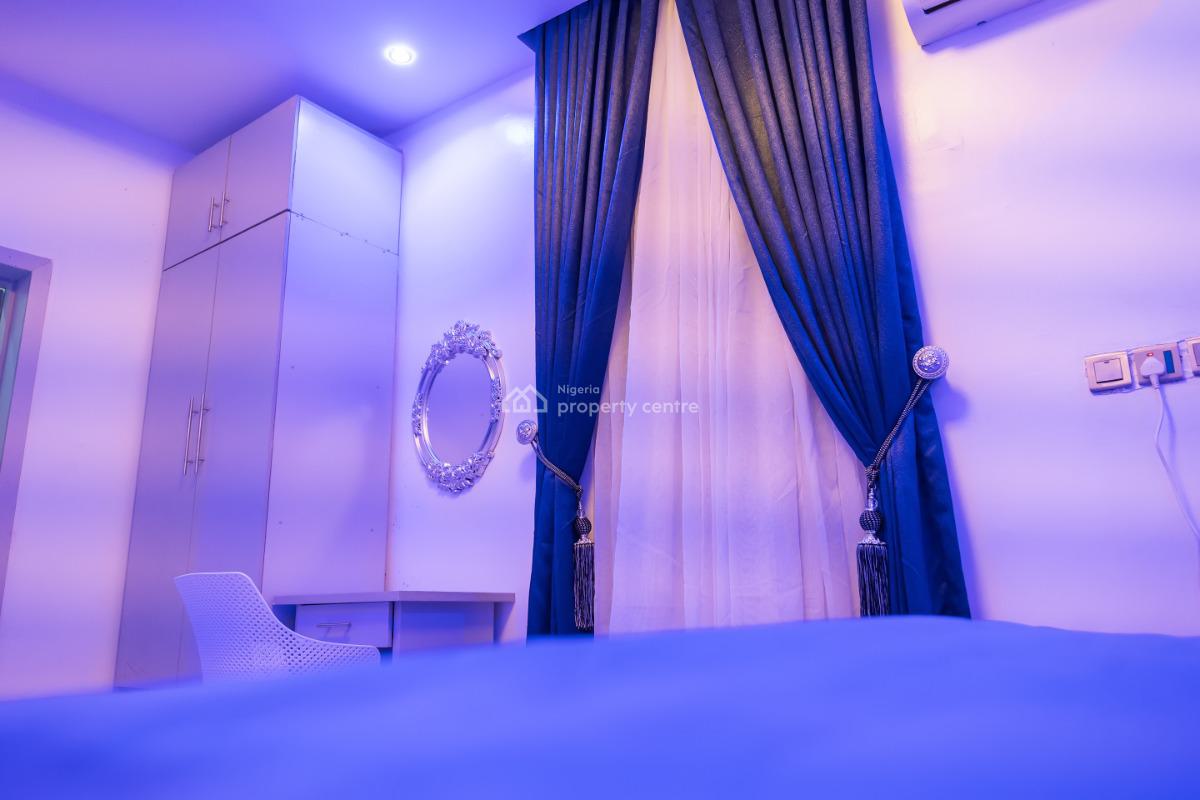 Onyx Suite: Luxurious Mini Flat, Well Furnished and Decorated, 1 Demi Bright Street, Off Okoloba Street, Jakpa Road, Effurun, Uvwie, Delta, Mini Flat (room and Parlour) Short Let