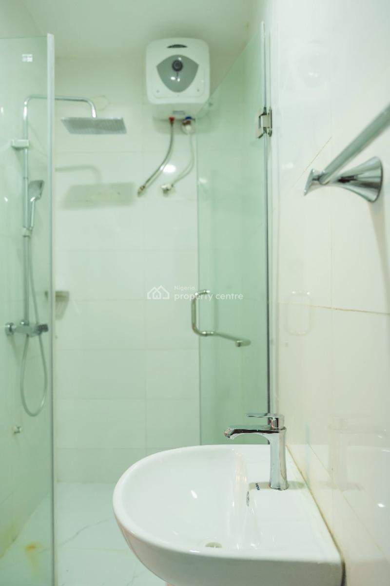 Onyx Suite: Luxurious Mini Flat, Well Furnished and Decorated, 1 Demi Bright Street, Off Okoloba Street, Jakpa Road, Effurun, Uvwie, Delta, Mini Flat (room and Parlour) Short Let