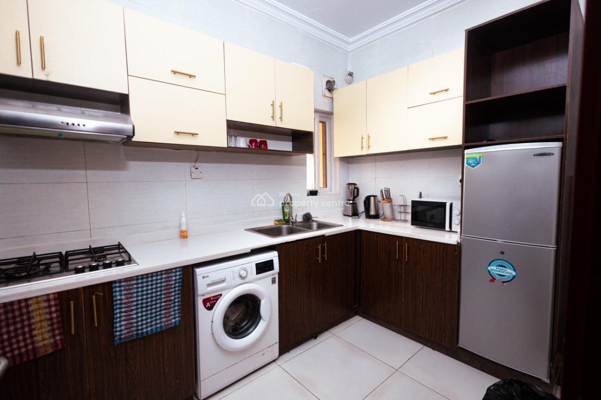 Tomi Luxury 2 Bedroom Apartment, Off Admiralty Way, Lekki Phase 1, Lekki, Lagos, Flat / Apartment Short Let