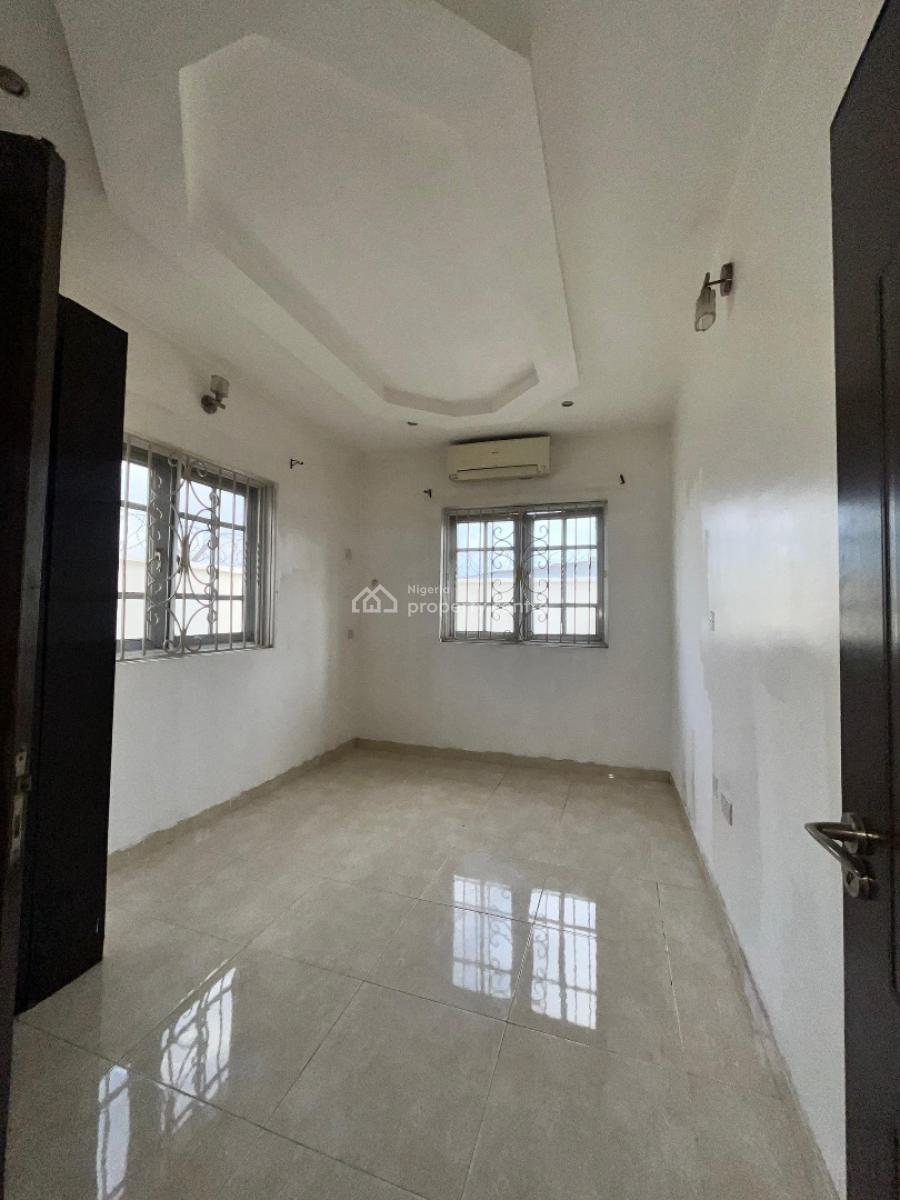 a Luxury 4 Bedroom Bungalow, Off Mobil Road, Ilaje, Ajah, Lagos, Detached Bungalow for Rent