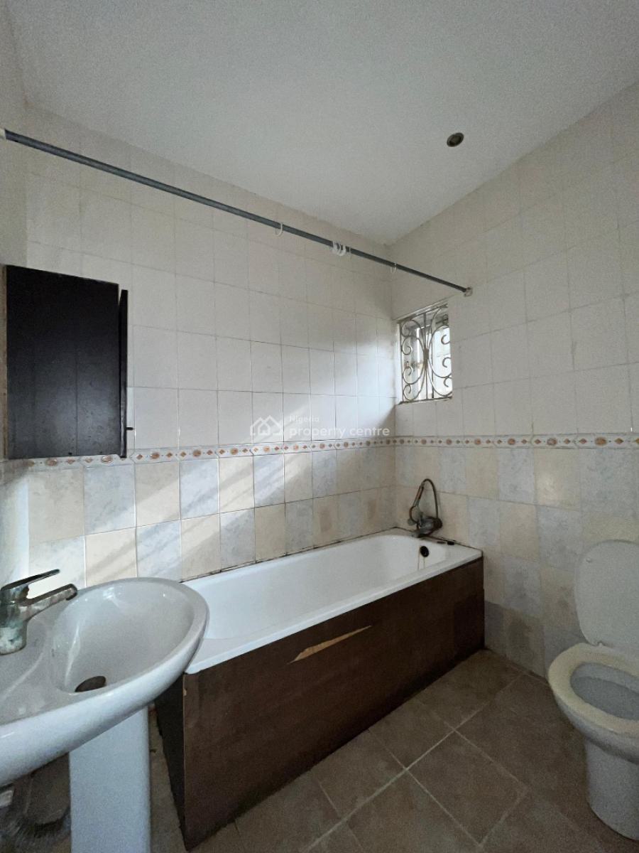 a Luxury 4 Bedroom Bungalow, Off Mobil Road, Ilaje, Ajah, Lagos, Detached Bungalow for Rent