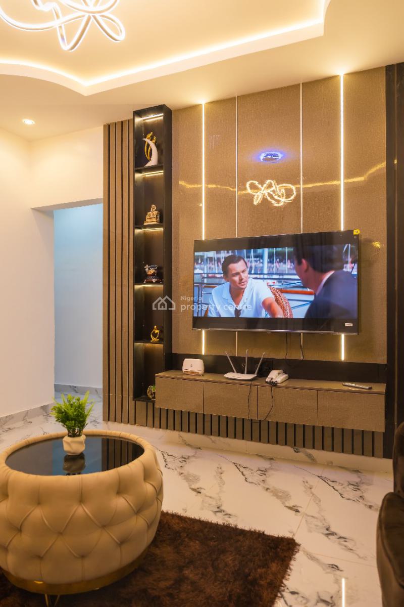 Kings Suite: Well Furnished and Decorated Luxurious Mini Flat/apartment, Address1 Demi Bright Street, Off Okoloba Street, Jakpa Road, Effurun, Uvwie, Delta, Mini Flat (room and Parlour) Short Let