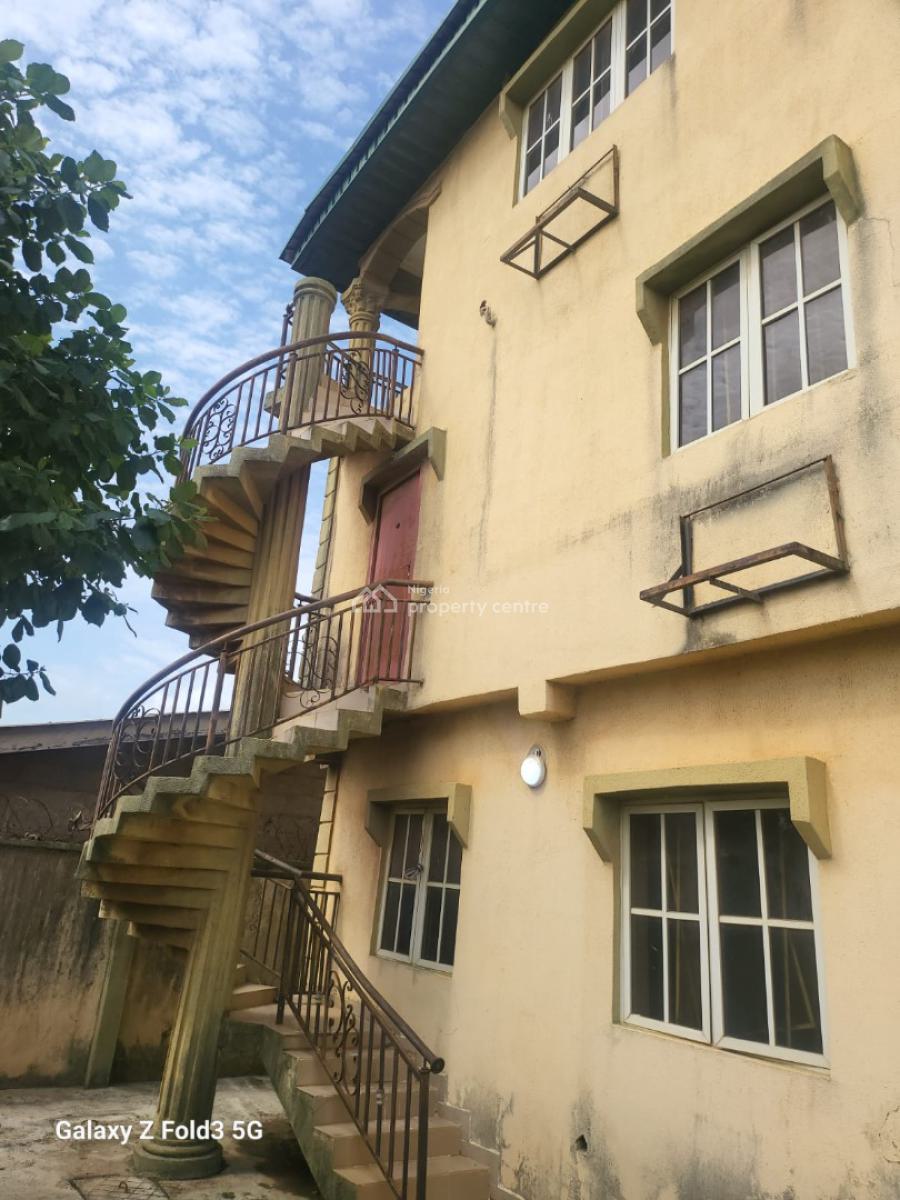 a 22-roomhotel  in a Serene Environment, Ijede, Ikorodu, Lagos, Hotel / Guest House for Sale