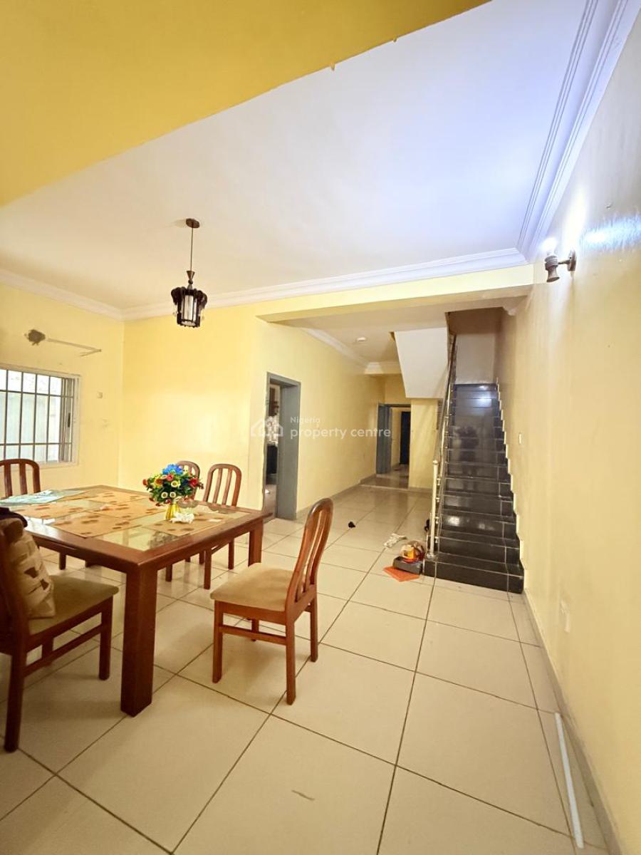 4-bedroom Semi-detached Duplex, Magodo Phase 2, Magodo, Lagos, House for Rent