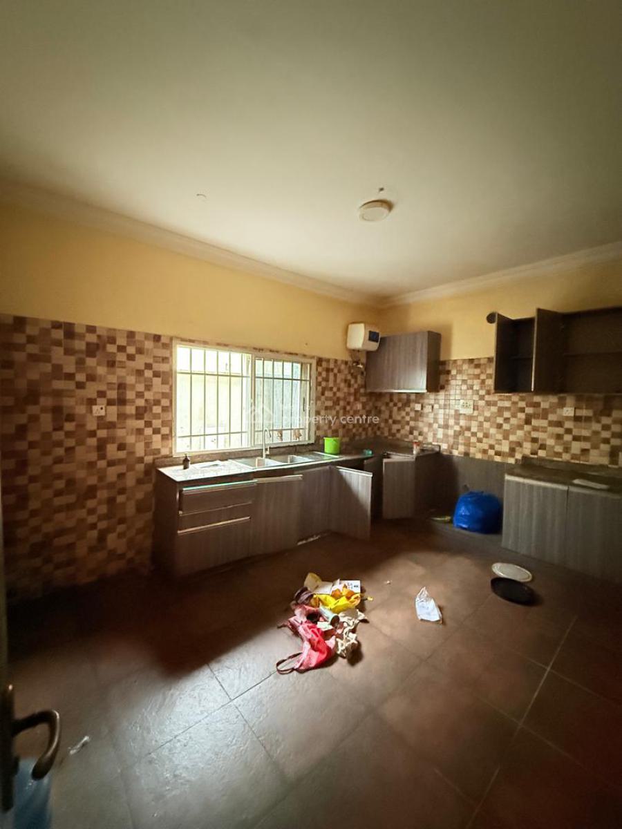 4-bedroom Semi-detached Duplex, Magodo Phase 2, Magodo, Lagos, House for Rent