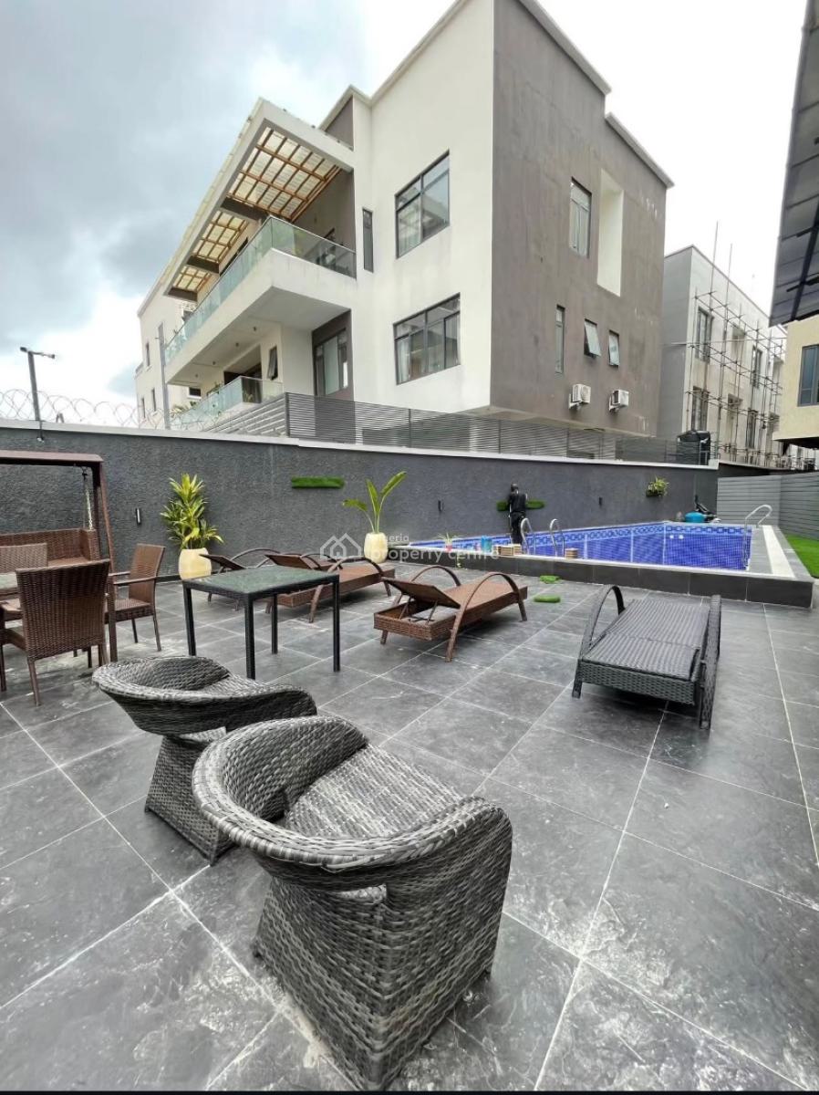 Luxury 2 Bedroom Apartment with a Bq & Rooftop, Admiralty, Lekki Phase 1, Lekki, Lagos, Flat / Apartment for Sale