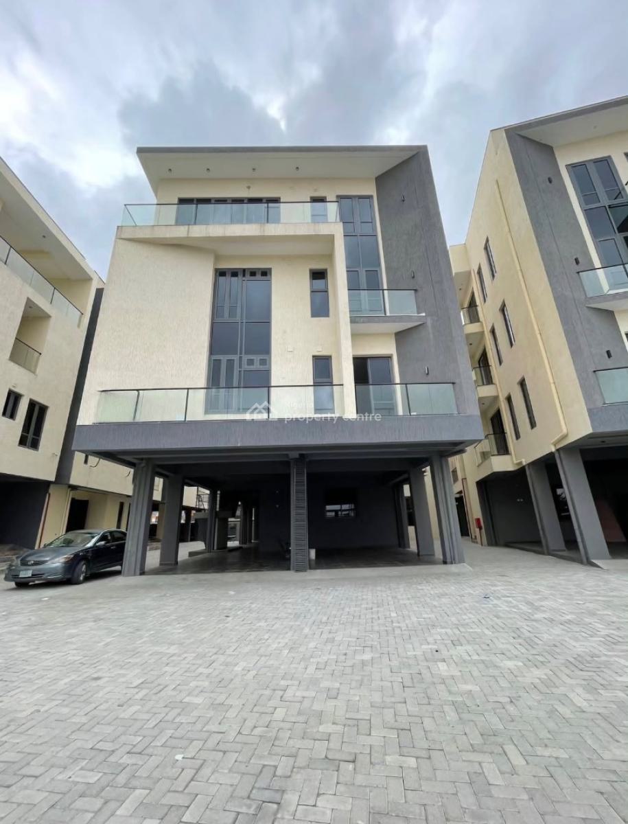 Luxury 2 Bedroom Apartment with a Bq & Rooftop, Admiralty, Lekki Phase 1, Lekki, Lagos, Flat / Apartment for Sale