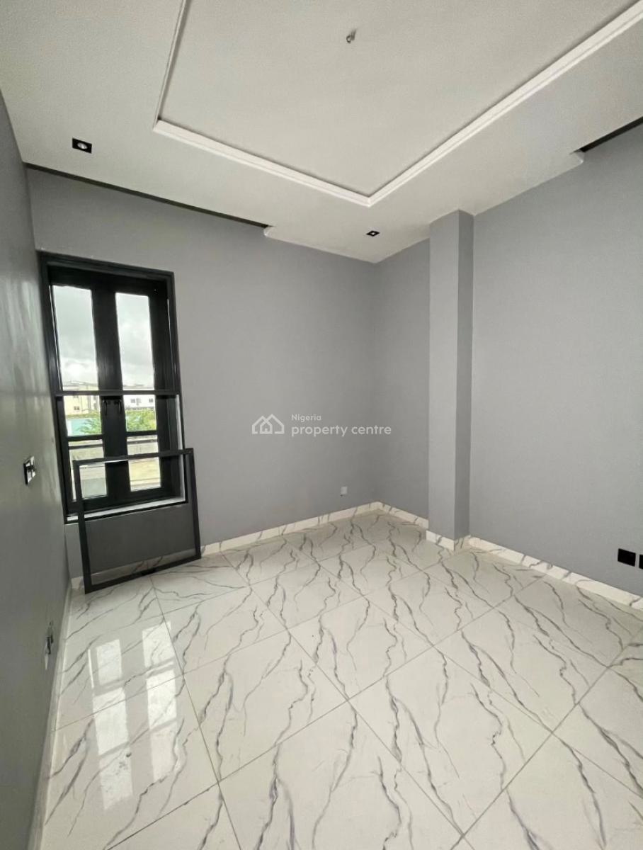 Luxury 2 Bedroom Apartment with a Bq & Rooftop, Admiralty, Lekki Phase 1, Lekki, Lagos, Flat / Apartment for Sale