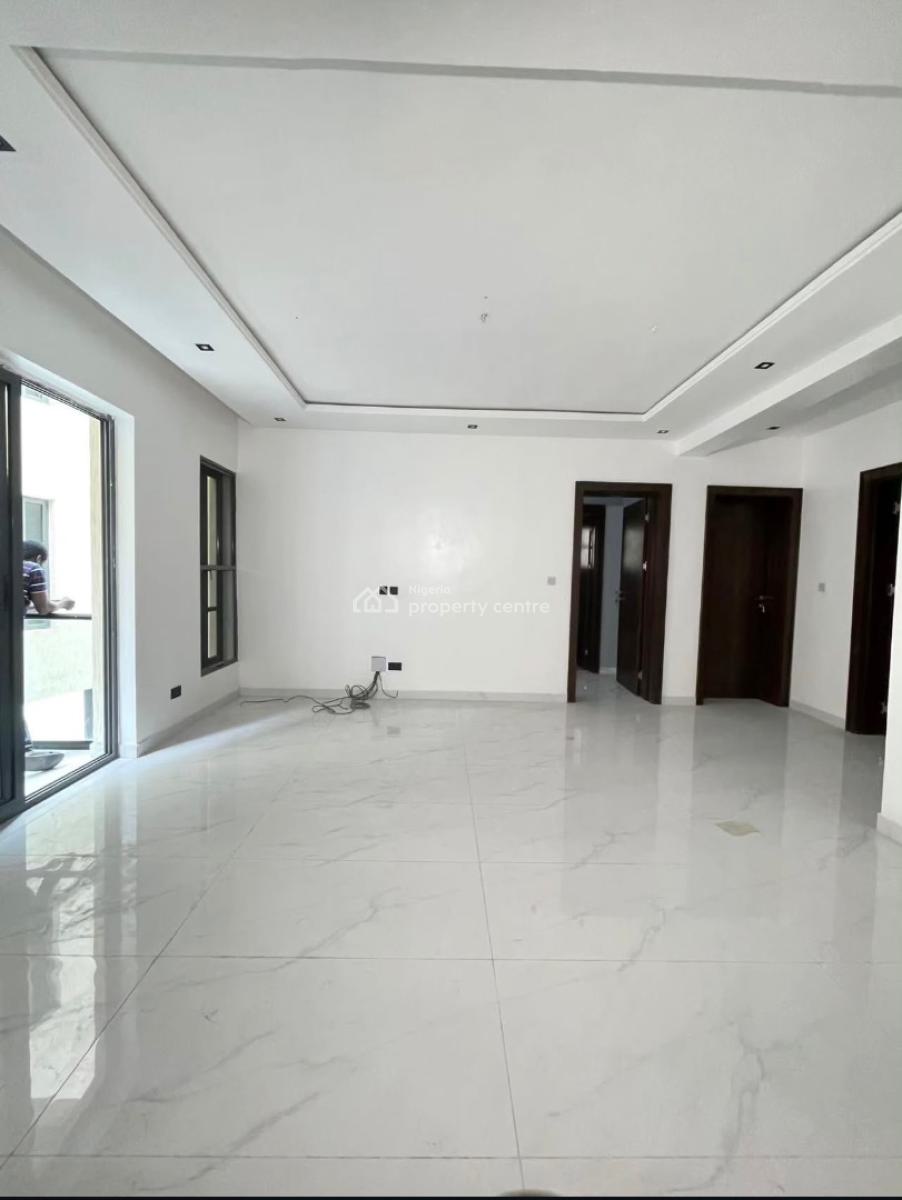 Luxury 2 Bedroom Apartment with a Bq & Rooftop, Admiralty, Lekki Phase 1, Lekki, Lagos, Flat / Apartment for Sale