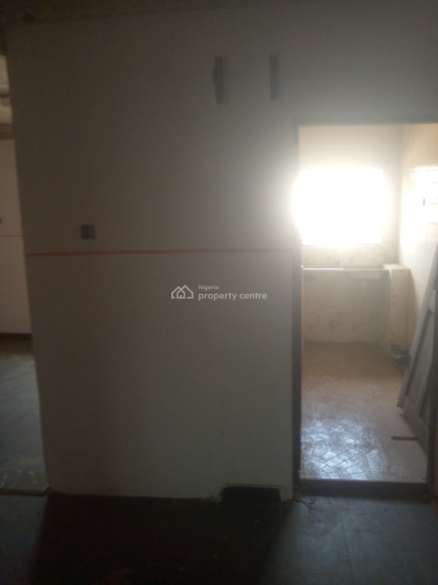 Spacious 2 Bedroom Flat, Berger, Arepo, Ogun, Flat / Apartment for Rent