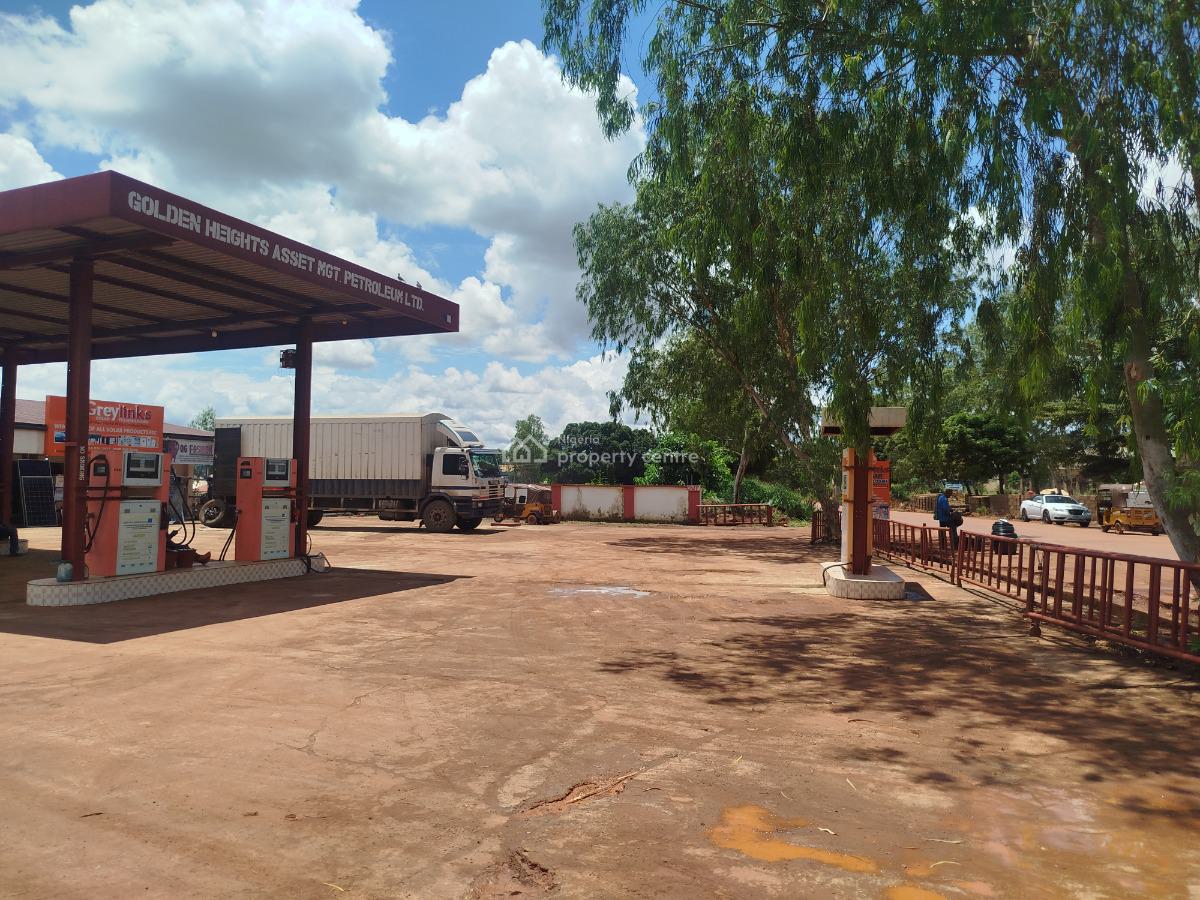 6 Pumps Filling Station, Old Airport Road, Thinkers Corner, Enugu, Enugu, Filling Station for Sale