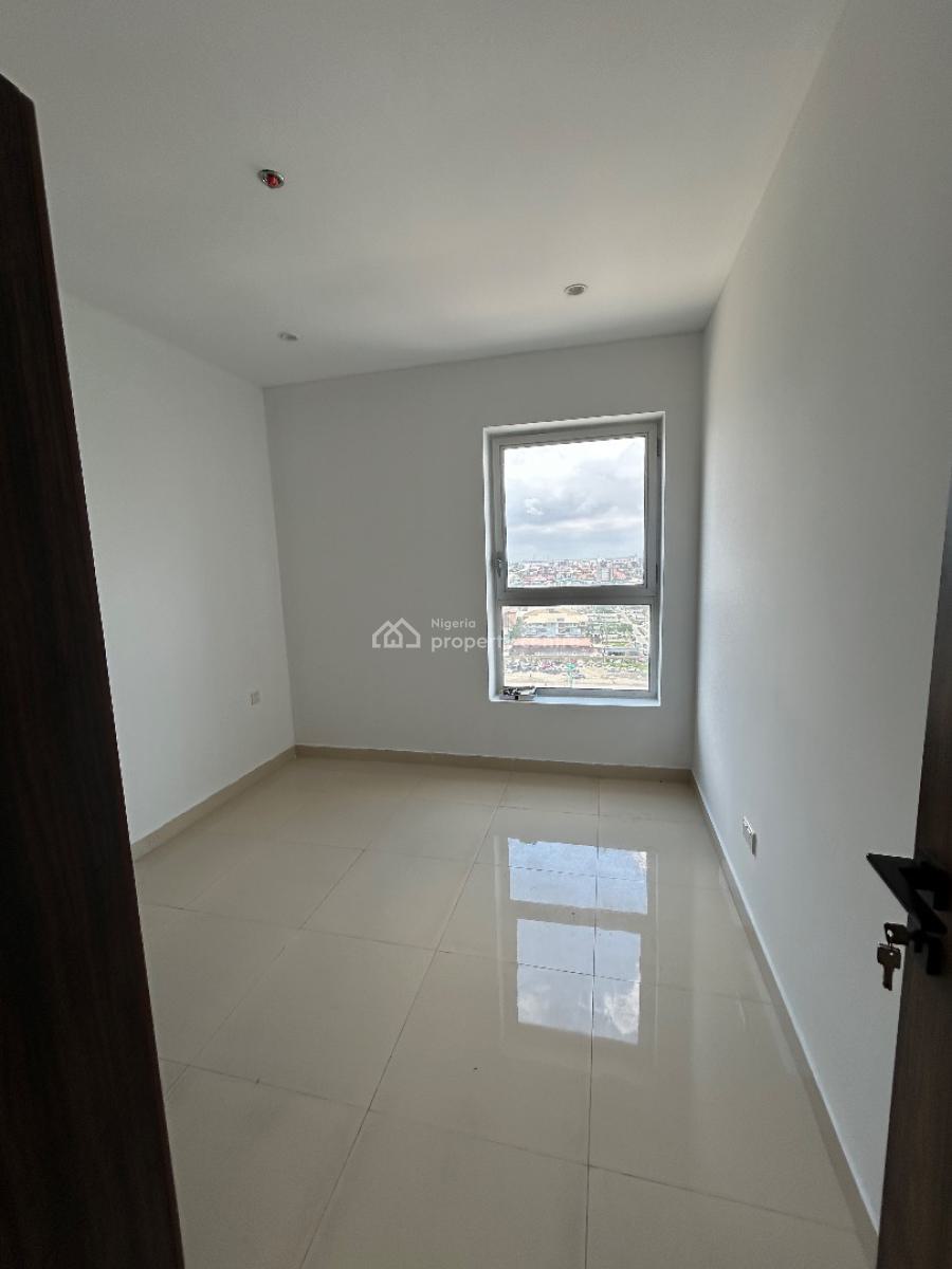 Well Maintained and Luxury Built 2 Bedroom Apartment with Bq, Blue Waters, Oniru, Victoria Island (vi), Lagos, Flat / Apartment for Rent