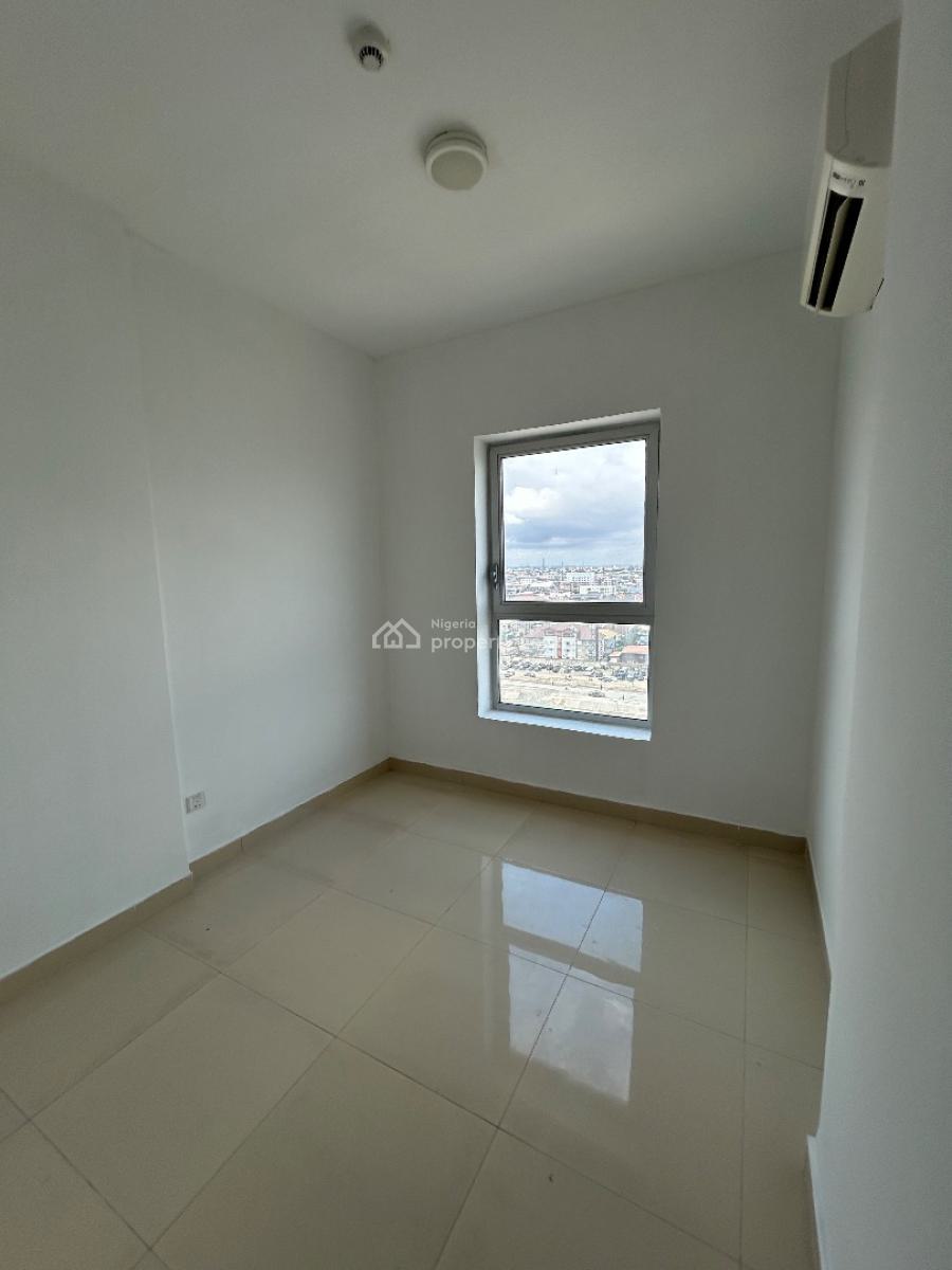 Well Maintained and Luxury Built 2 Bedroom Apartment with Bq, Blue Waters, Oniru, Victoria Island (vi), Lagos, Flat / Apartment for Rent