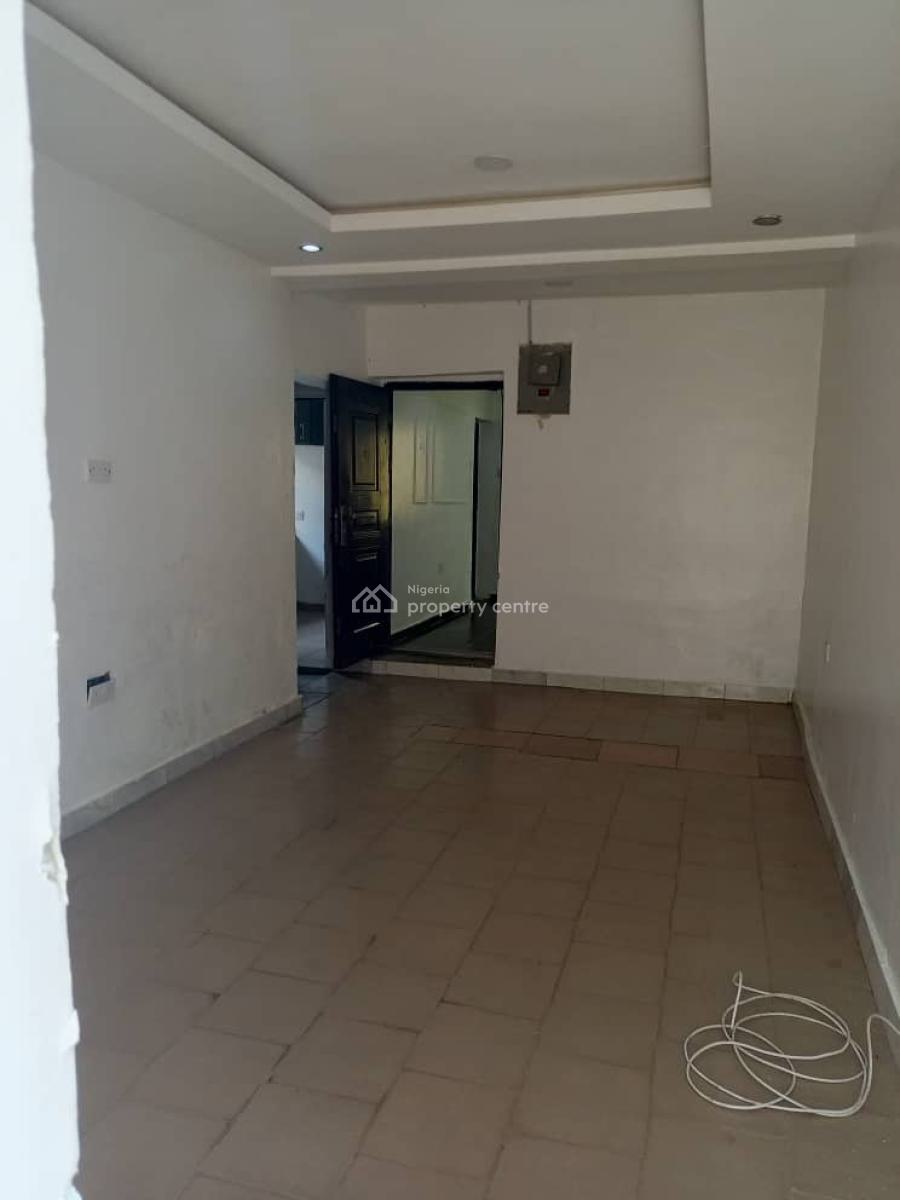 a Spacious Room and Parlor, Ologolo, Lekki, Lagos, Mini Flat (room and Parlour) for Rent