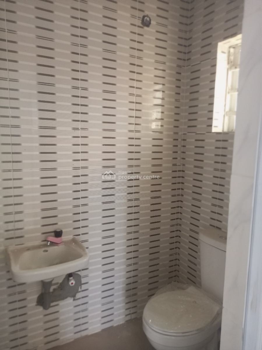 Luxury Newly Built 2 Bedroom Upstairs., Isheri Oshun Jakande Axis., Isolo, Lagos, Flat / Apartment for Rent