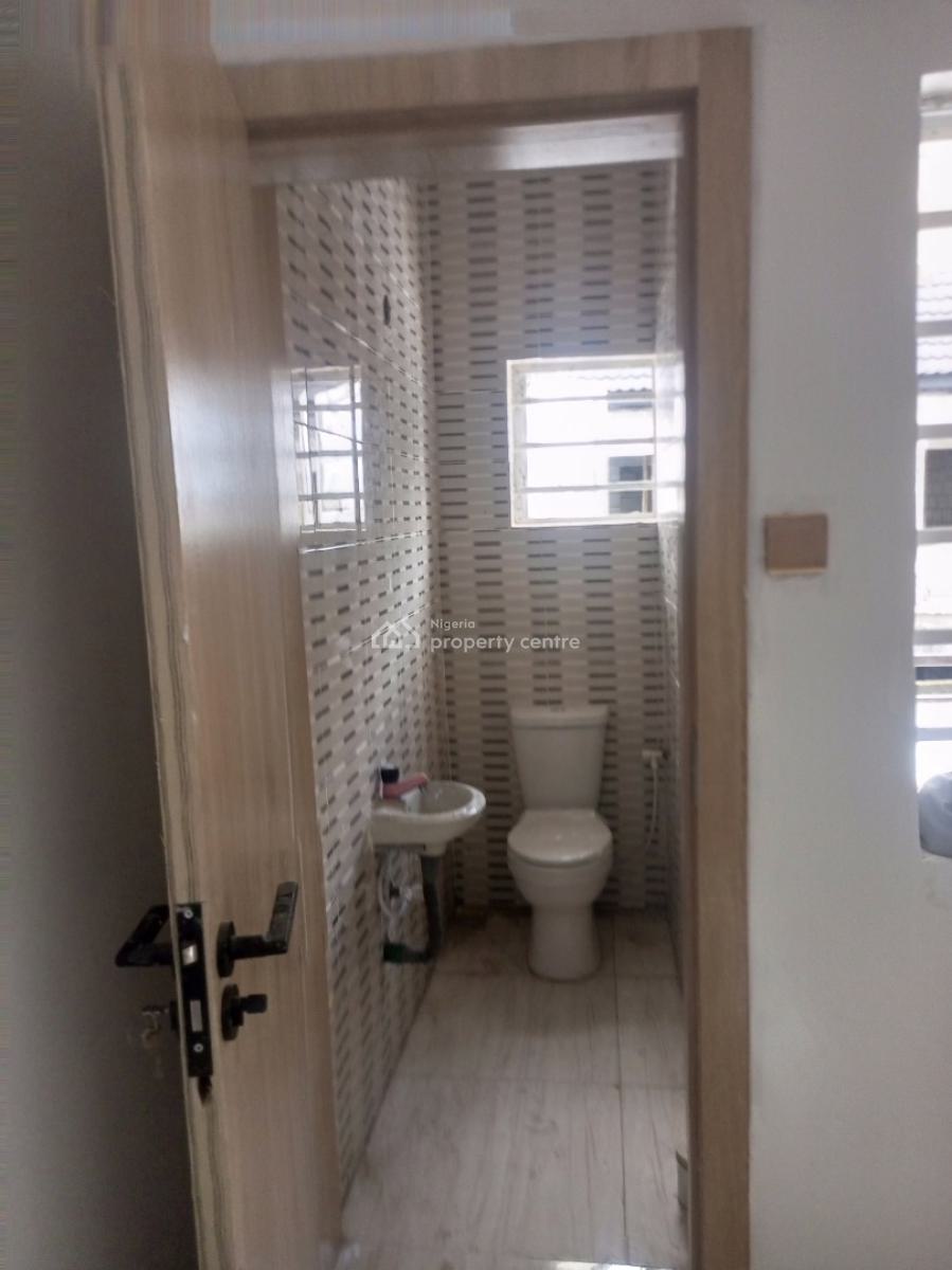 Luxury Newly Built 2 Bedroom Upstairs., Isheri Oshun Jakande Axis., Isolo, Lagos, Flat / Apartment for Rent