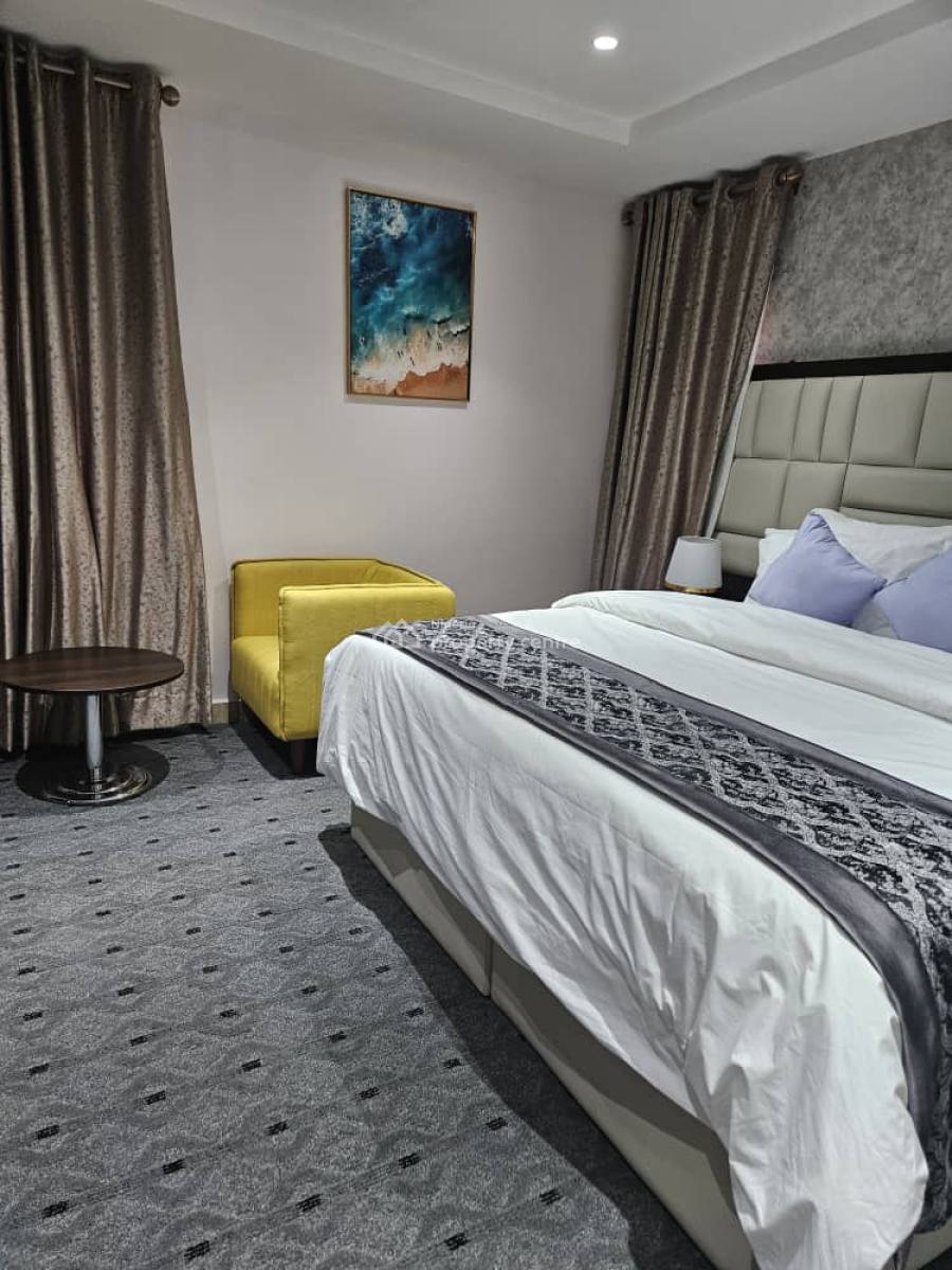 Aniluxe Superior Suite 1 Bedroom Apartment with Free Breakfast, Babafemi Ogundipe Boulevard, Wuye, Abuja, Flat / Apartment Short Let