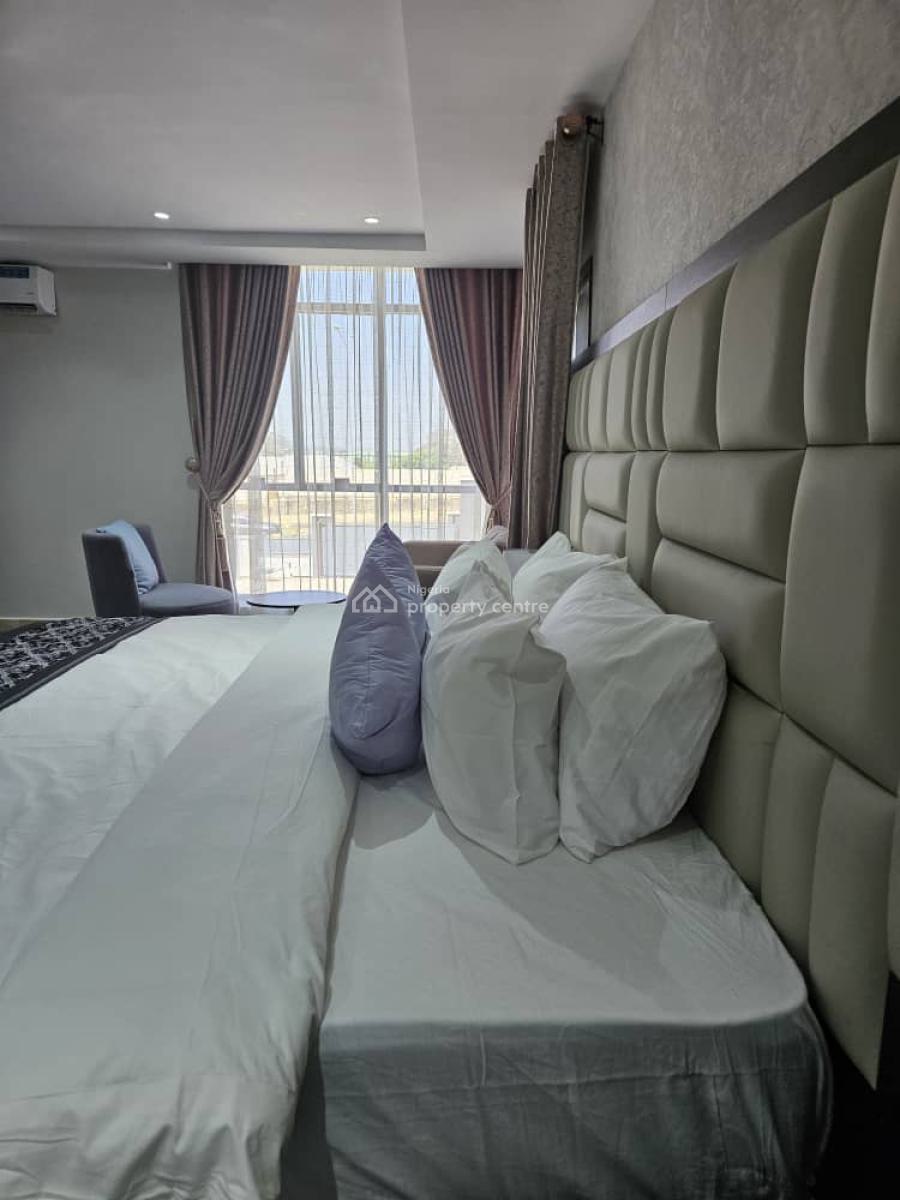 Aniluxe Royal Deluxe 1 Bedroom Apartment with Free Breakfast, Babafemi Ogundipe Boulevard, Wuye, Abuja, Flat / Apartment Short Let