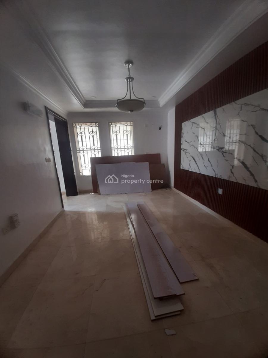 2 Bedroom Apartment, Lekki Phase 1, Lekki, Lagos, Flat / Apartment for Rent
