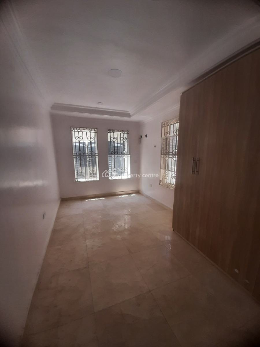 2 Bedroom Apartment, Lekki Phase 1, Lekki, Lagos, Flat / Apartment for Rent