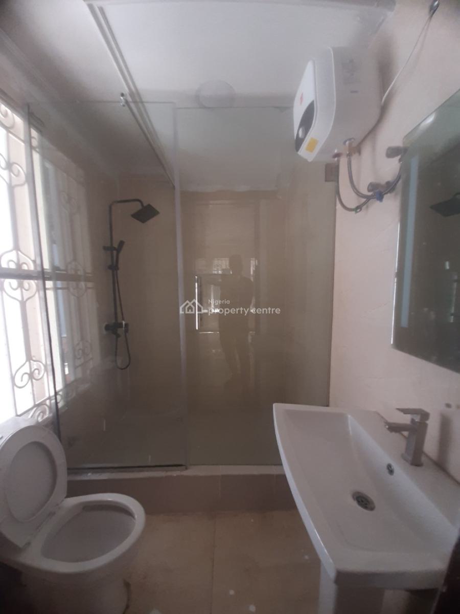 2 Bedroom Apartment, Lekki Phase 1, Lekki, Lagos, Flat / Apartment for Rent