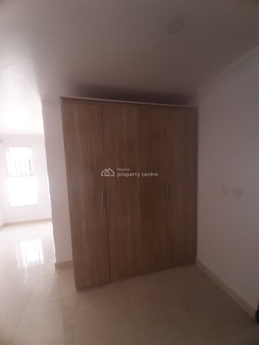 2 Bedroom Apartment, Lekki Phase 1, Lekki, Lagos, Flat / Apartment for Rent