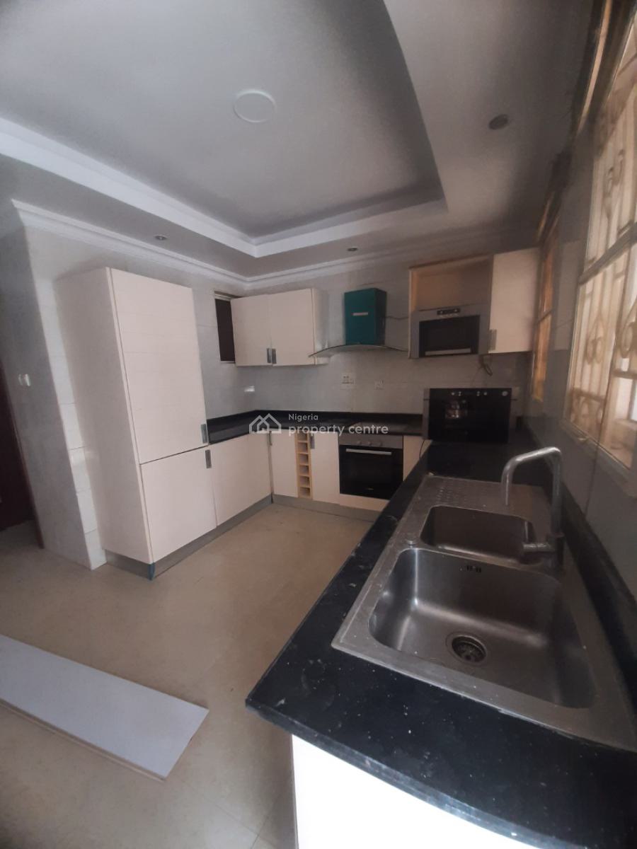 3 Bedroom Apartment, Lekki Phase 1, Lekki, Lagos, Flat / Apartment for Rent