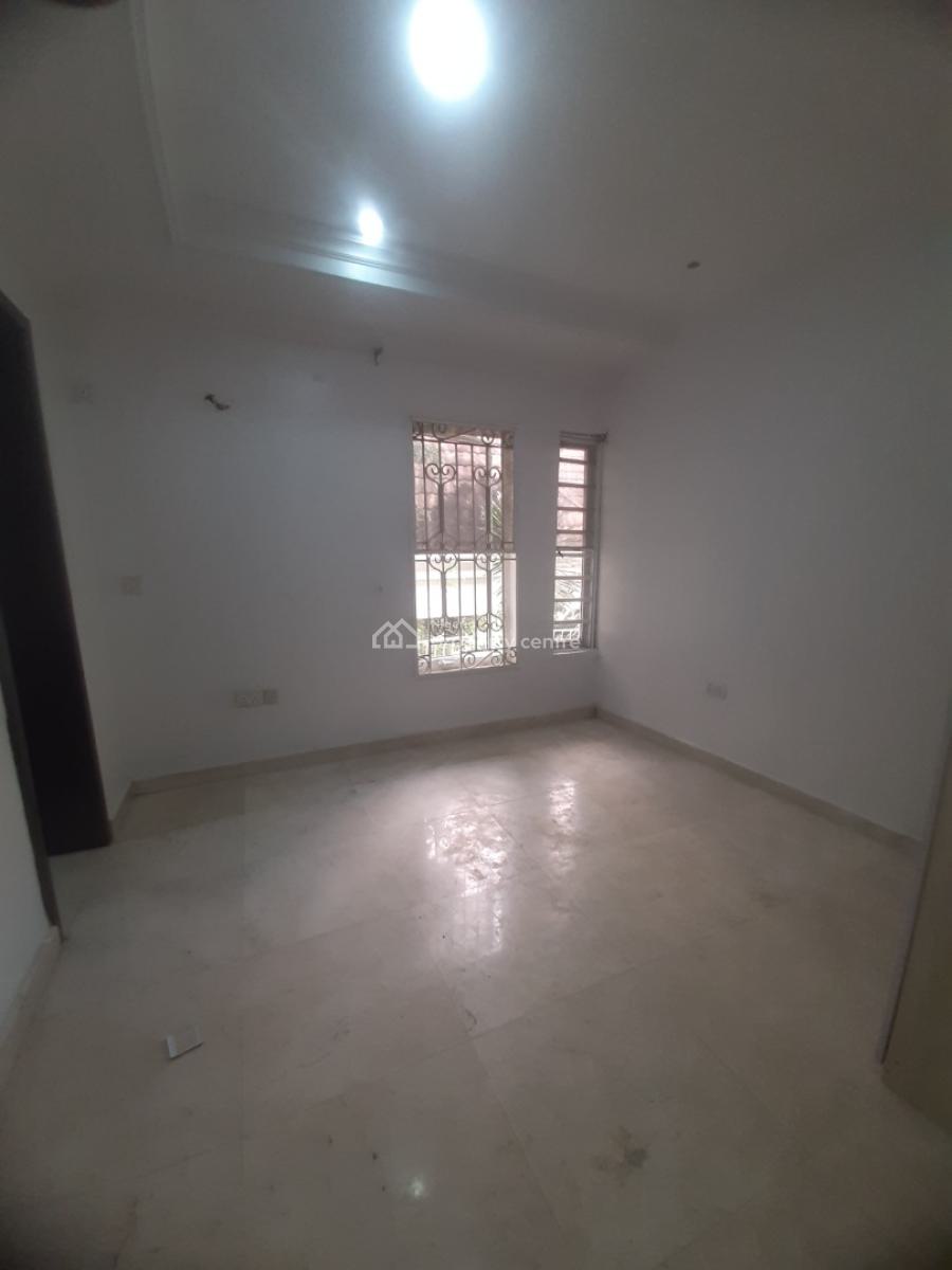 3 Bedroom Apartment, Lekki Phase 1, Lekki, Lagos, Flat / Apartment for Rent