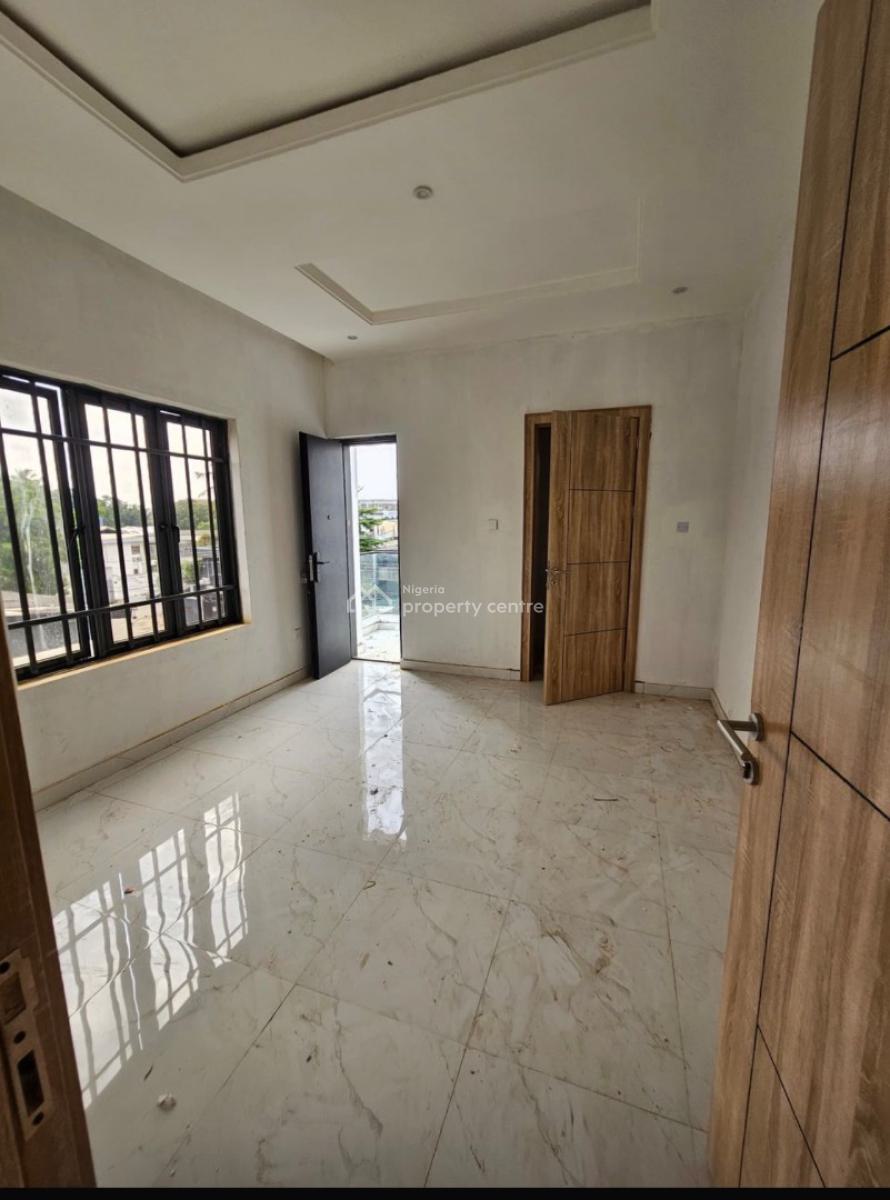 Nice and Spacious Apartment, Adeniyi Jones, Ikeja, Lagos, Flat / Apartment for Sale
