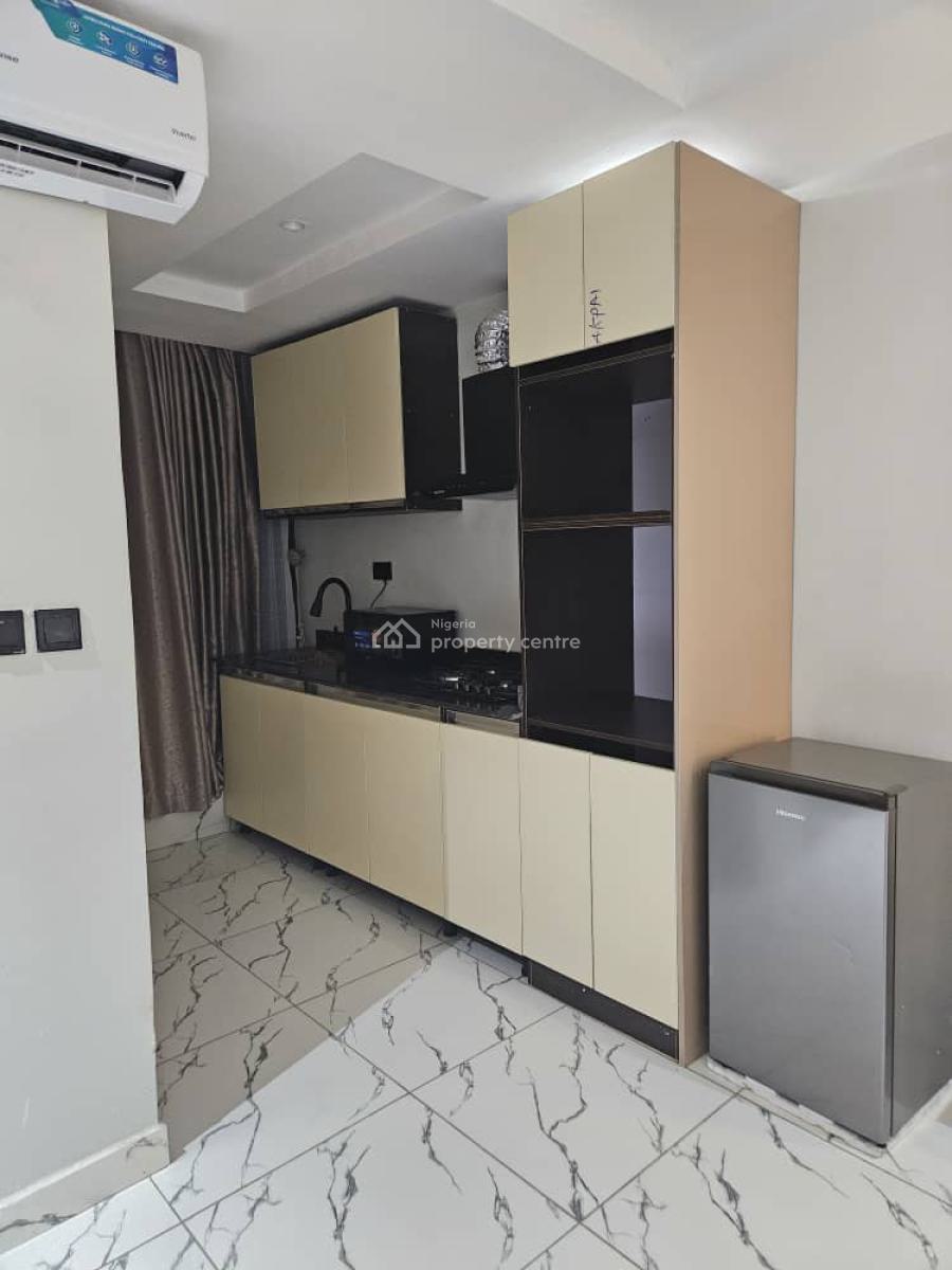 Aniluxe Executive Suite One Bedroom Apartment with Kitchen, Babafemi Ogundipe Boulevard, Wuye, Abuja, Flat / Apartment Short Let
