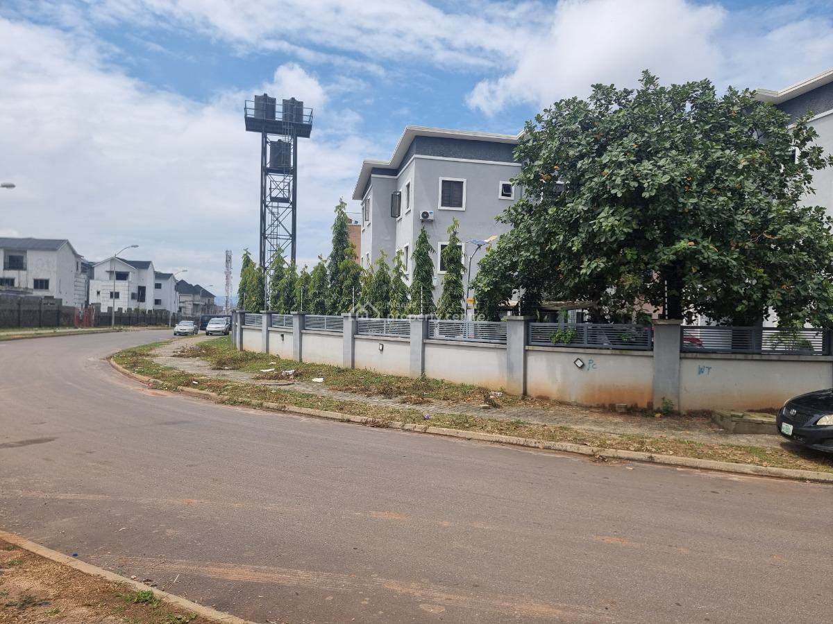 6 Units of 3 Bedrooms Luxurious Flats with Boys Quarters Each, Ken Nnamani Crescent, Wuye, Abuja, Block of Flats for Sale
