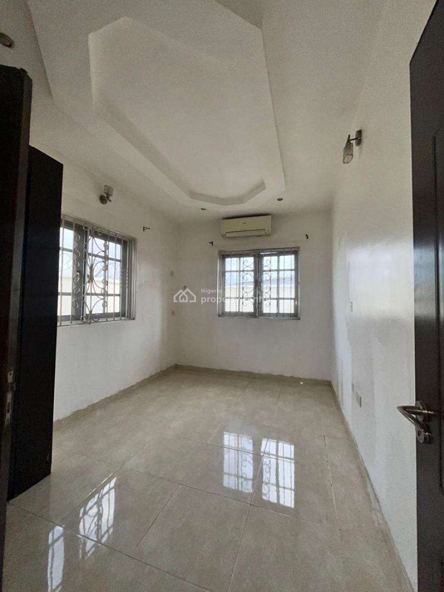 Spacious 4 Bedrooms Bungalow, Off Scheme 2, Lekki Phase 2, Lekki, Lagos, Detached Bungalow for Rent