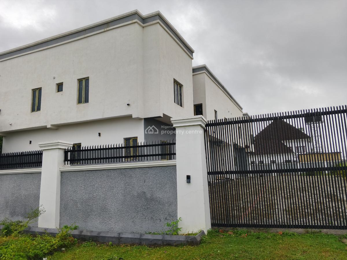 Luxury 3 Bedrooms, Lugbe District, Abuja, Terraced Duplex for Sale