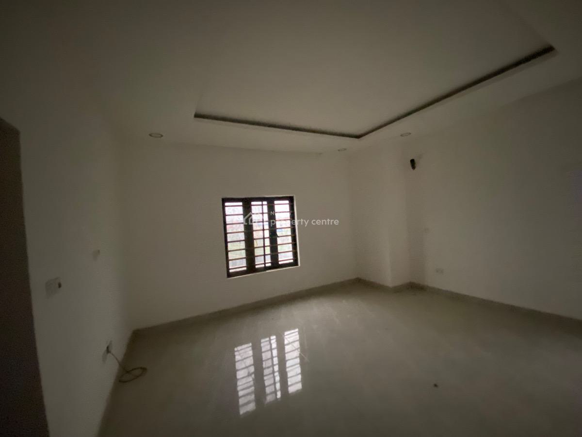 Luxury 3 Bedrooms, Lugbe District, Abuja, Terraced Duplex for Sale