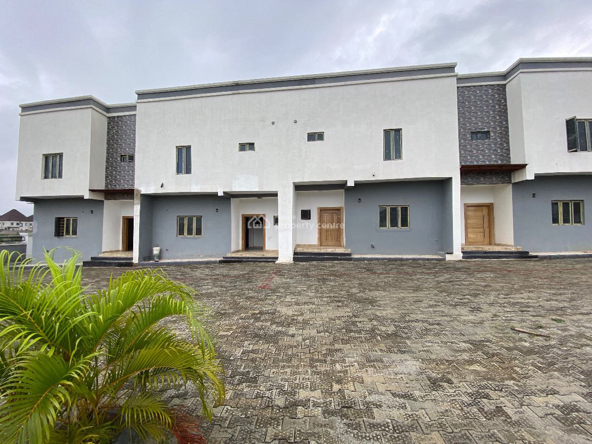 Luxury 3 Bedrooms, Lugbe District, Abuja, Terraced Duplex for Sale