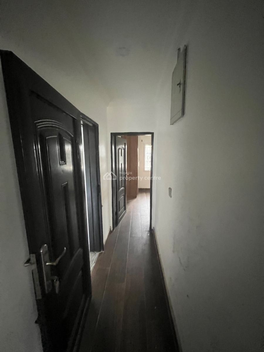 Beautiful 2 Bedroom Flat on an Interlock Road, Mobil Road Ilaje, Ajah, Lagos, Flat / Apartment for Rent